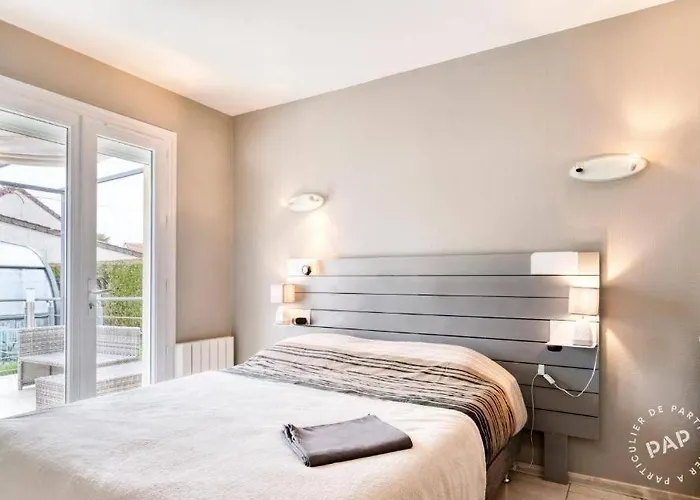 Dom wakacyjny Maison Avec Piscine Chaufee Couverte D'avril A Fin Octobre *